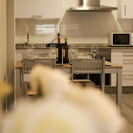 Dpcristal City Apartments Sarria Ngoại thất bức ảnh