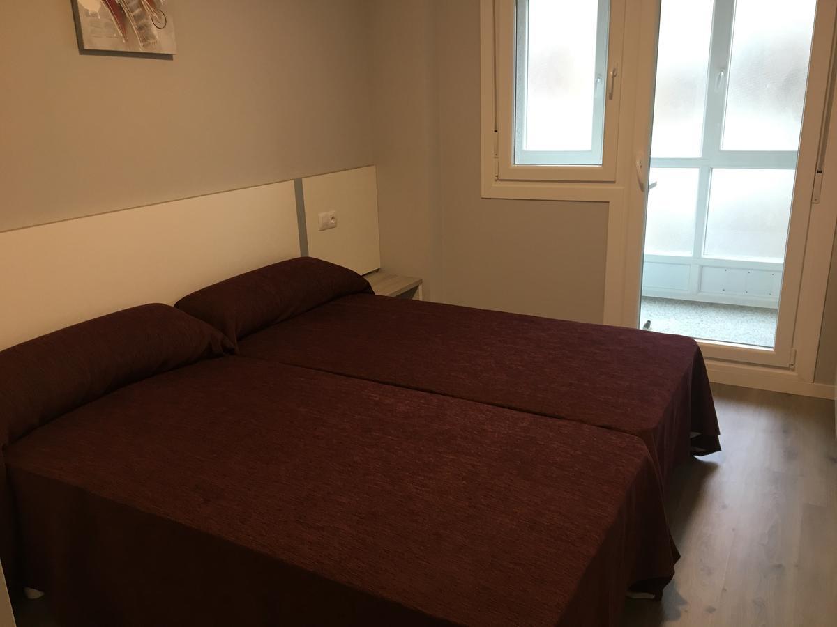Dpcristal City Apartments Sarria Ngoại thất bức ảnh