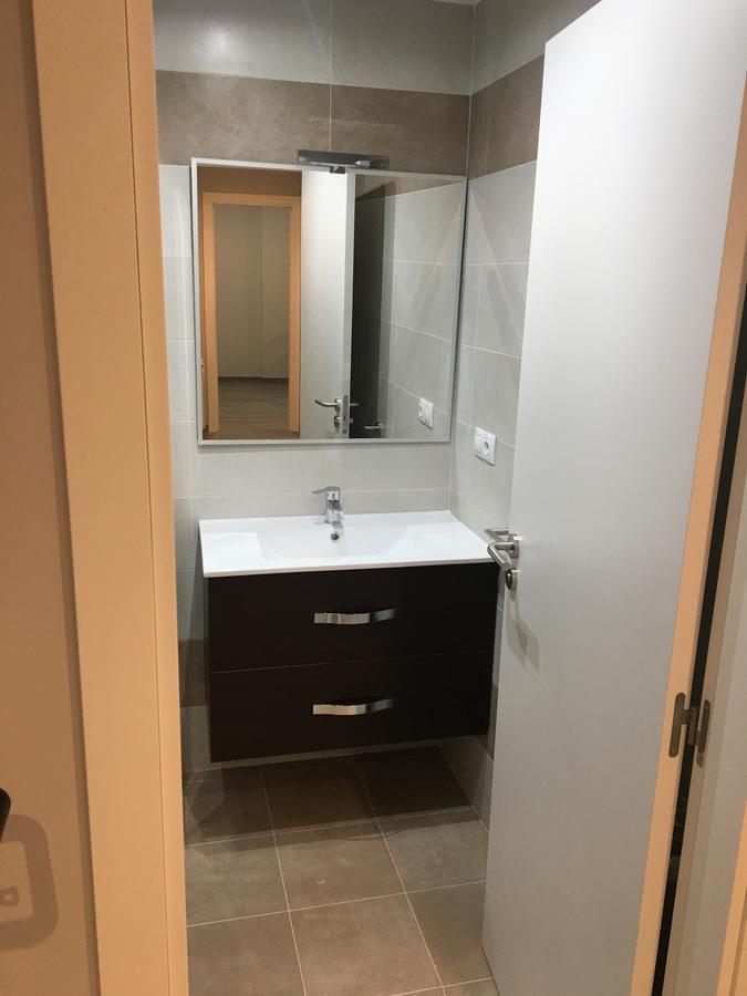 Dpcristal City Apartments Sarria Ngoại thất bức ảnh