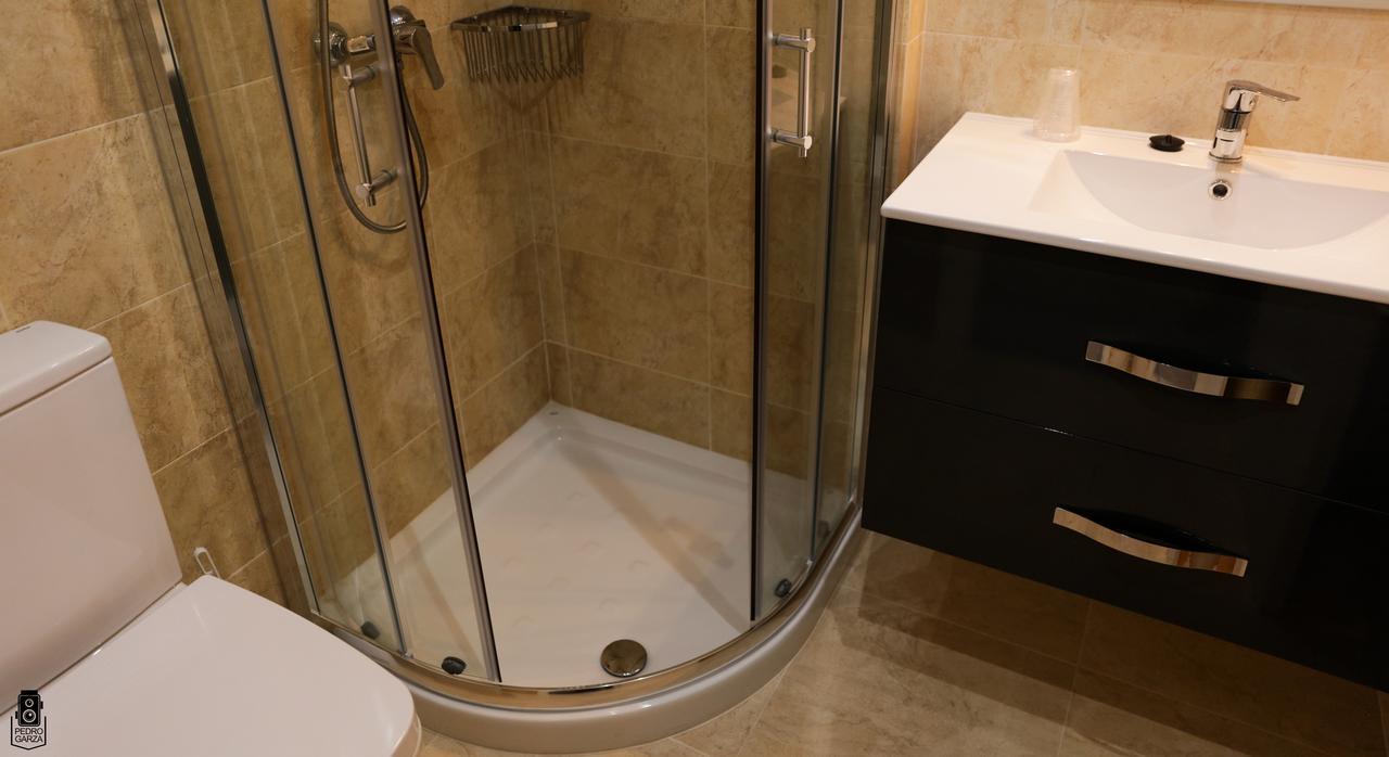 Dpcristal City Apartments Sarria Ngoại thất bức ảnh